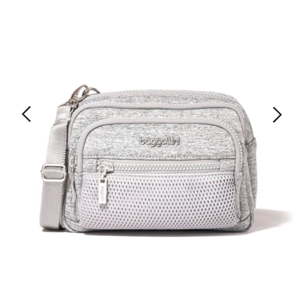 Baggallini Triple Zip Bagg